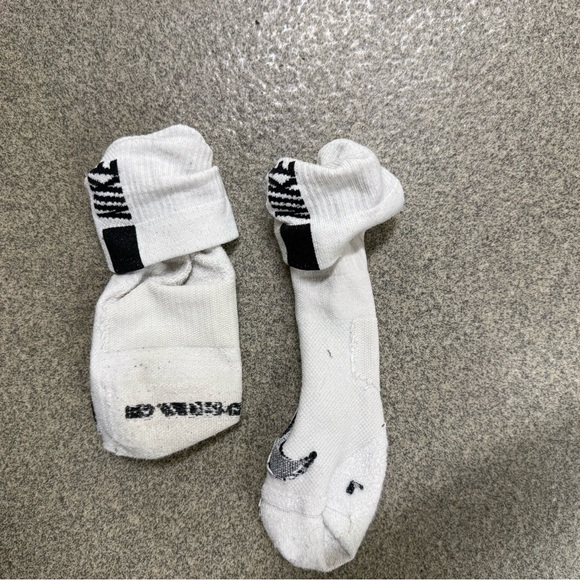 Adidas White Crew Socks - Picture 1 of 6